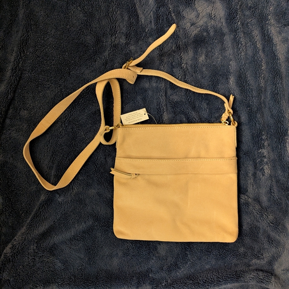 NWT Mark & Graham soft Leather beige/cream small squared SHOULDER BAG